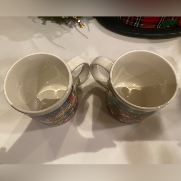 Pair of NWT Gibson Christmas Mugs! 10 ounce mug, perfect for hot cocoa/coffee! - Picture 2 of 3